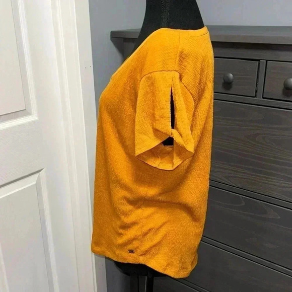 Monk & Lou Tee - Picture 2 of 6